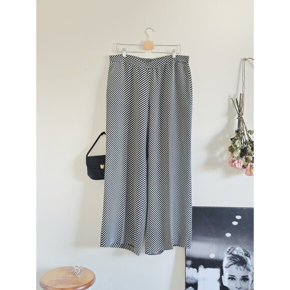 Vince Camuto Pants - Vince Camuto Black White Striped Wife Leg Palazzo Pants High Waist Costal L
